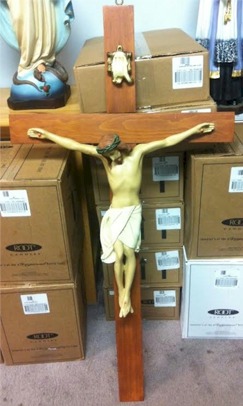 Crucifix - Wood cross with corpus